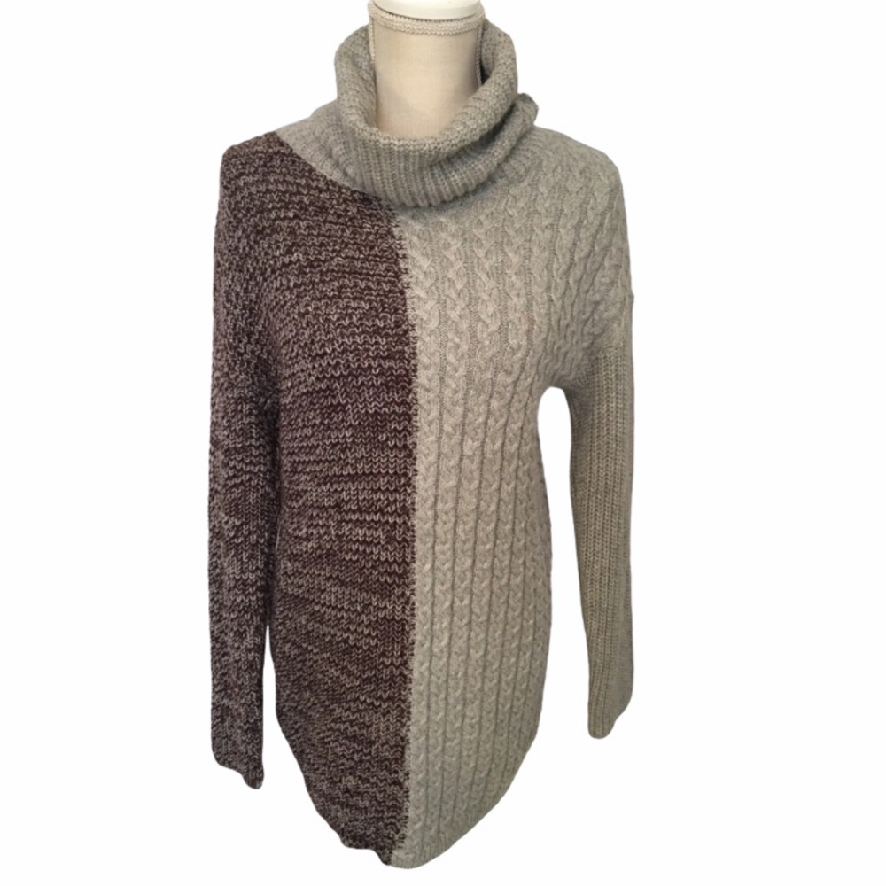 Treasure & Bond Cowl Neck Sweater Size: XS